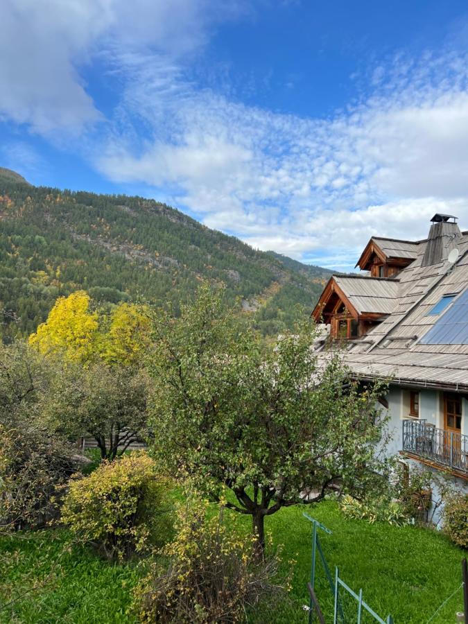 Bel Appartement 8 Personnes A Saint Chaffrey Екстериор снимка